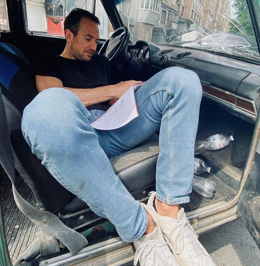 Hugo Bachega's Early Life and Nationality