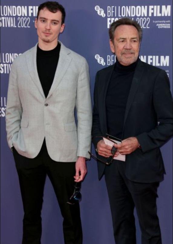 Samuel Lindsay Stevenson's Early Life and Family Background